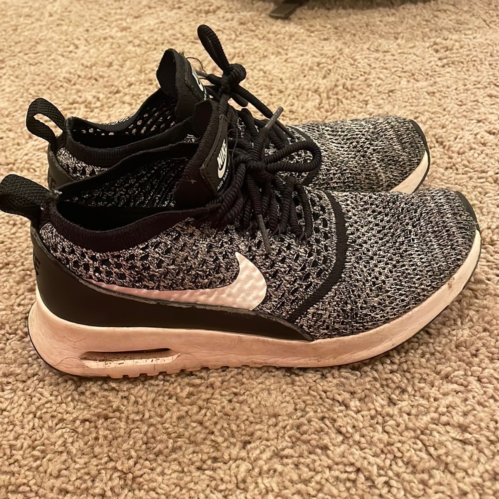 Nike Women’s Air Max Thea Ultra Size 8